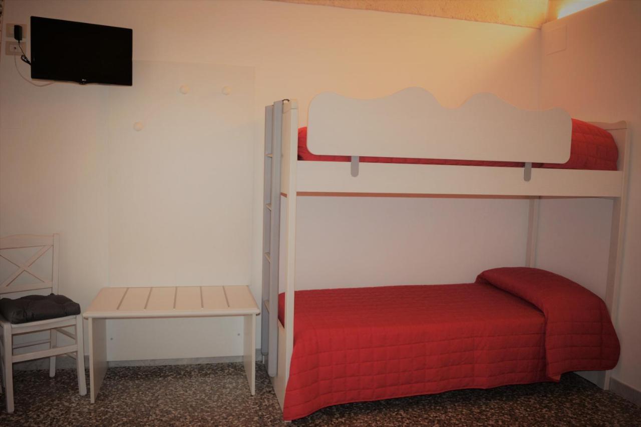 Il Rifugio Di Laerte Bed & Breakfast Латерца Екстериор снимка
