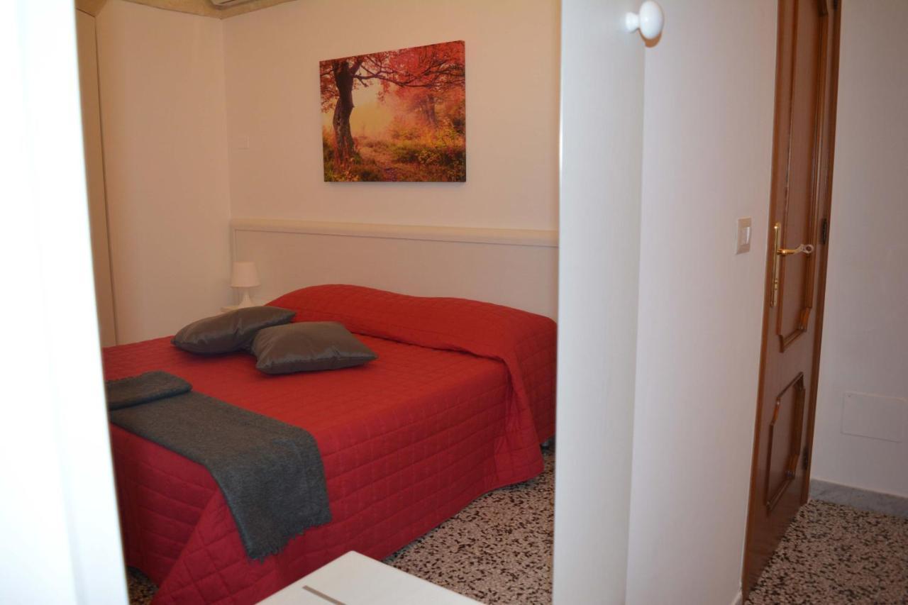 Il Rifugio Di Laerte Bed & Breakfast Латерца Екстериор снимка